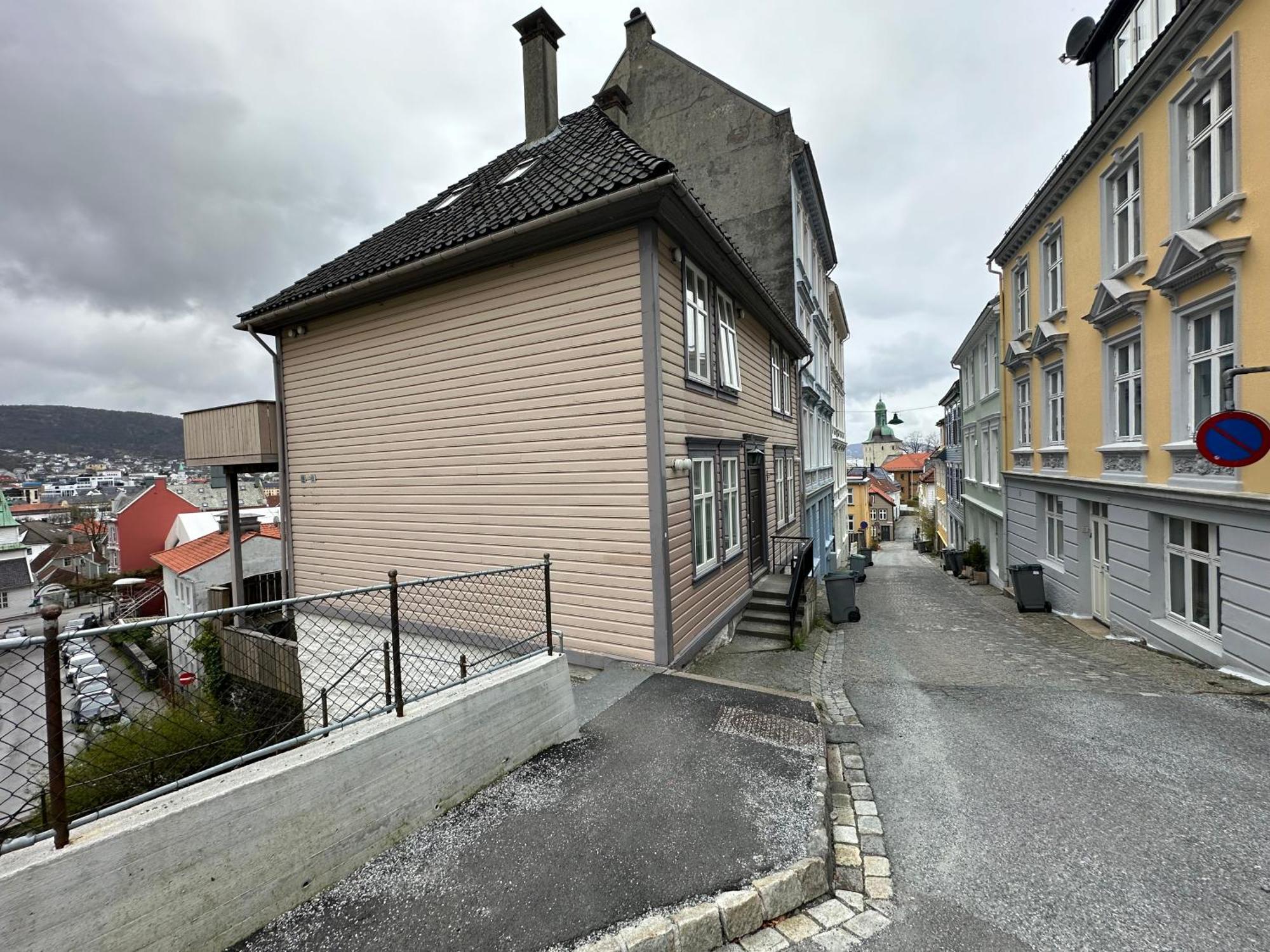 Sjarmerende Bolig Like Ved Togstasjonen Bergen Exterior foto